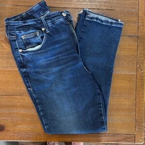 Good American Classic Bootcut Jeans in Deep Blue